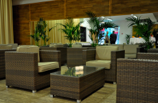 caps lounge 3